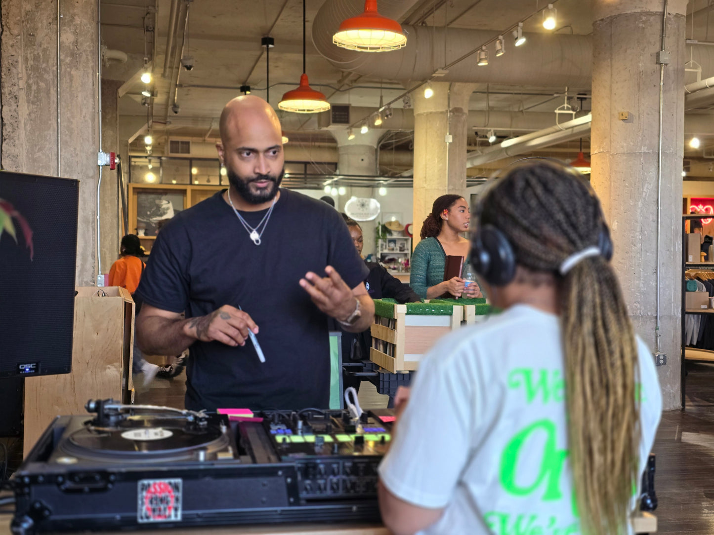 Spin & Sip - DJ Lessons Workshop - 90 min