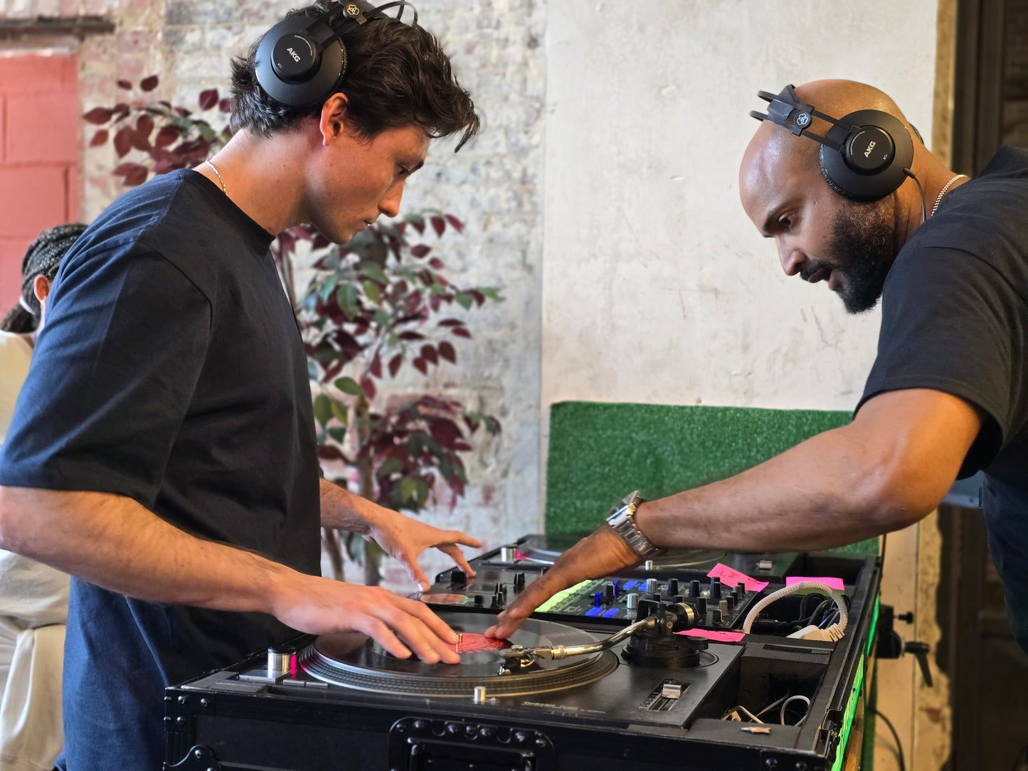 Spin & Sip - DJ Lessons Workshop - 90 min