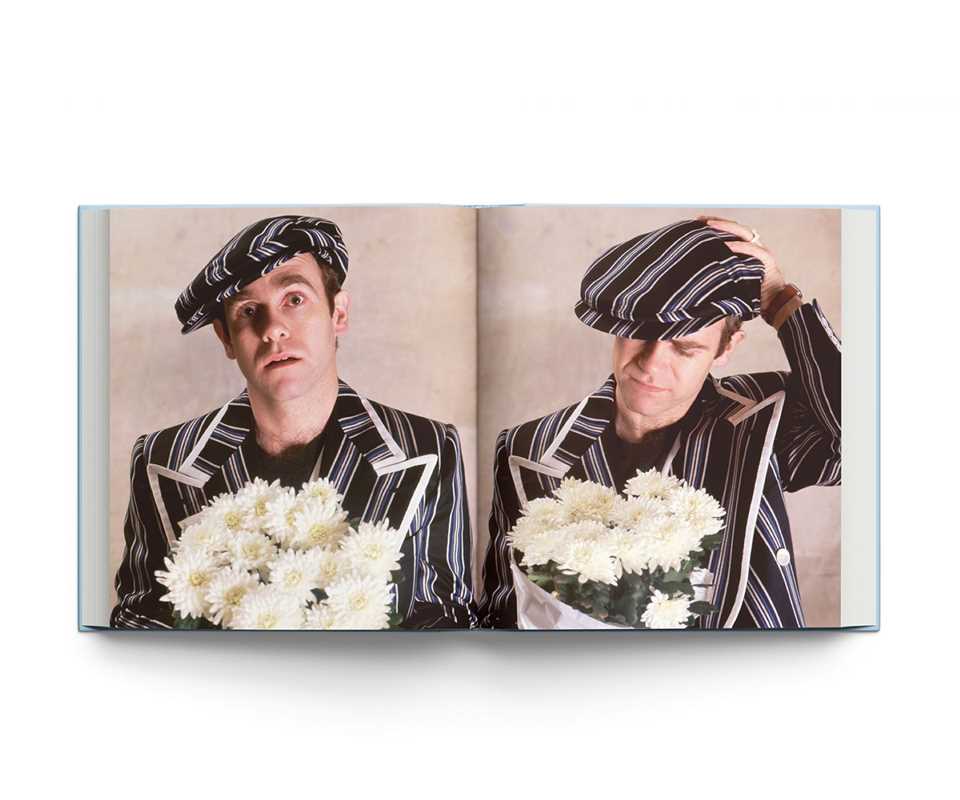 Elton John: Icon by: Hardcover; 264 pages / English